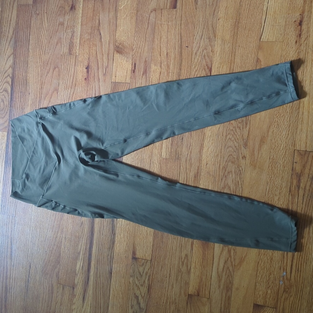 Halara Crossover Waist 7/8 Leggings
